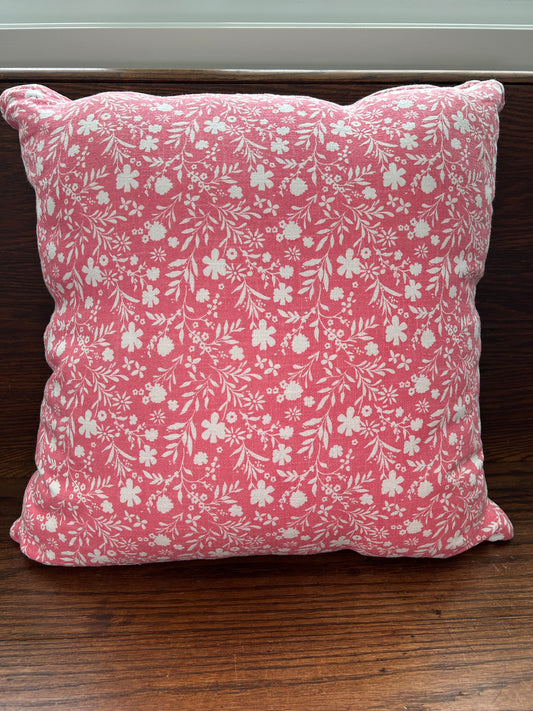 Pink/White Floral Pillow Set
