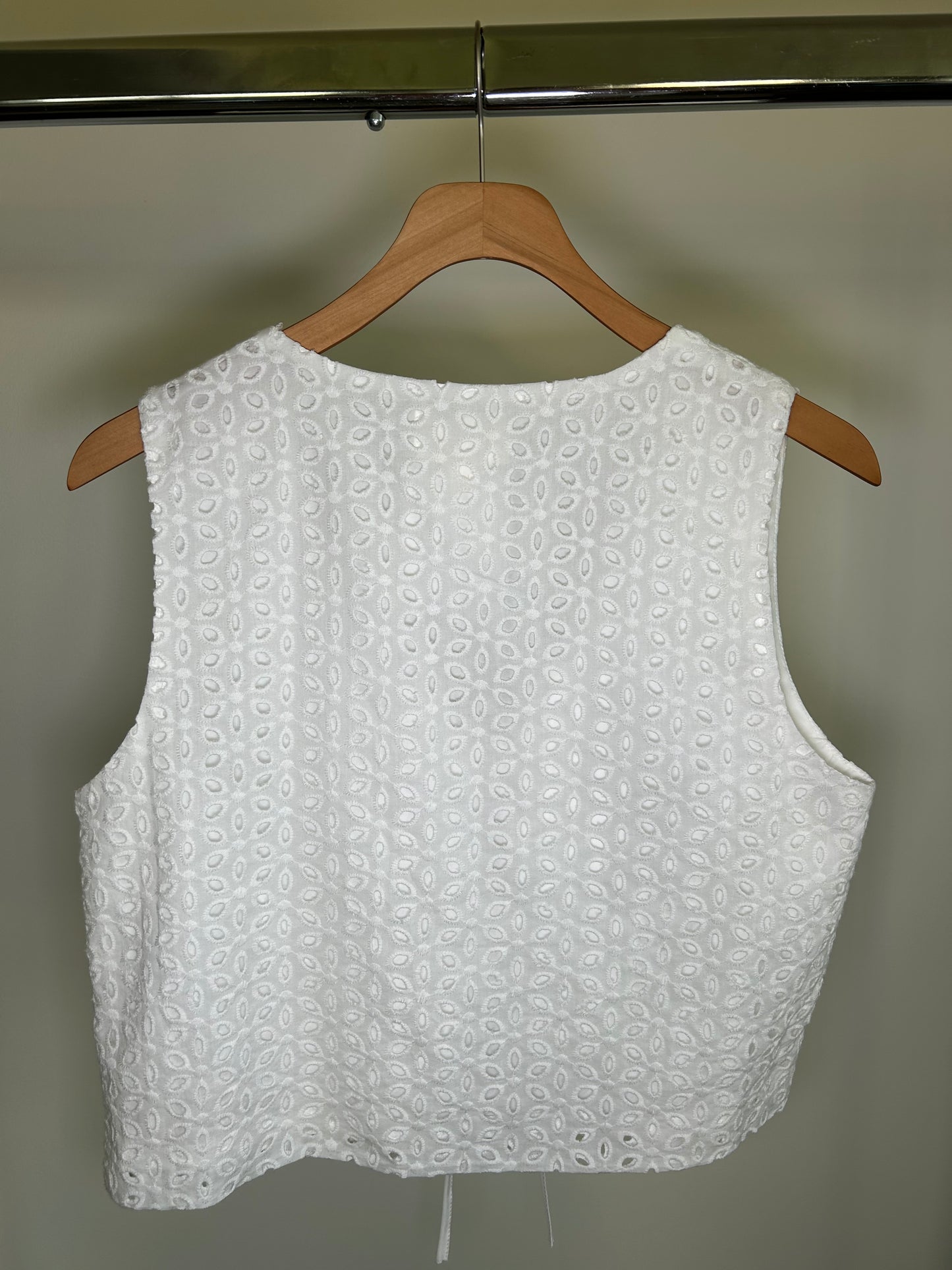 White Eyelet Set