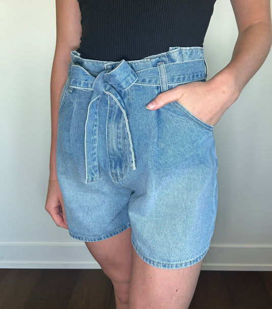 Light Wash Tie Denim Shorts