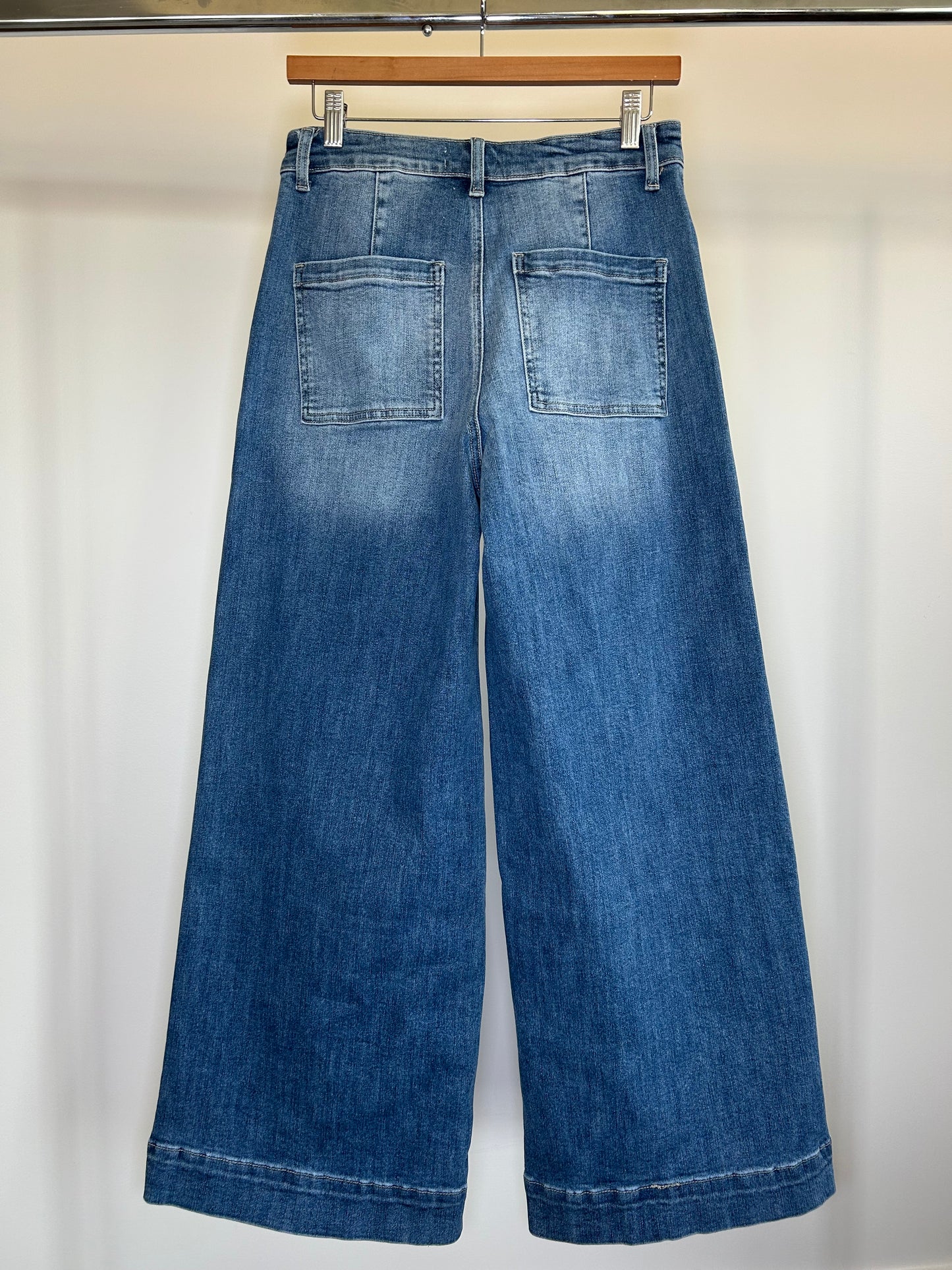 Medium Wash Wide Leg Jean