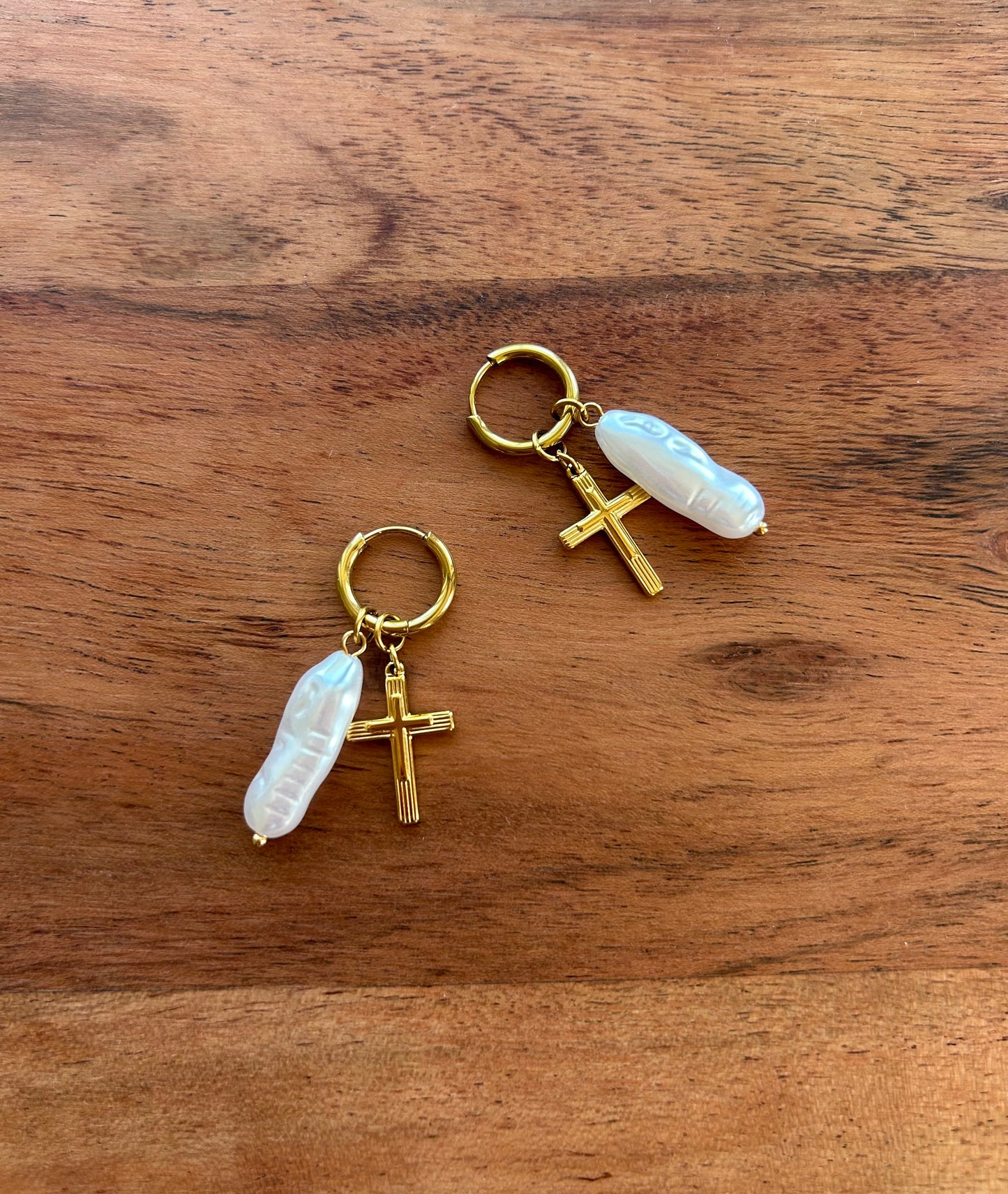 Dangle Cross with Pearl Earring