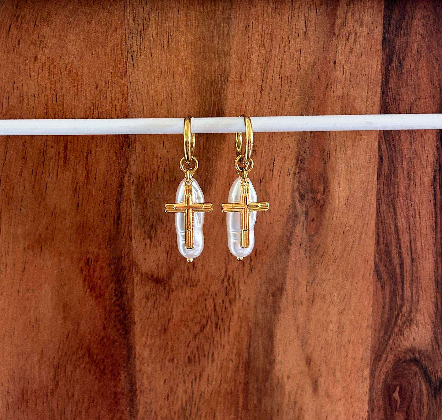 Dangle Cross with Pearl Earring
